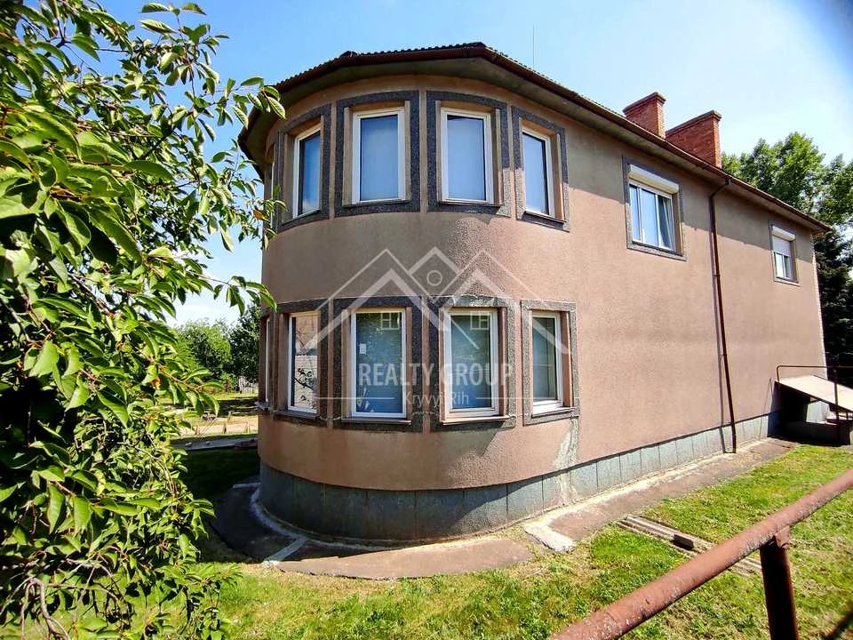 House. Kryvyi Rih, Dosatku str.