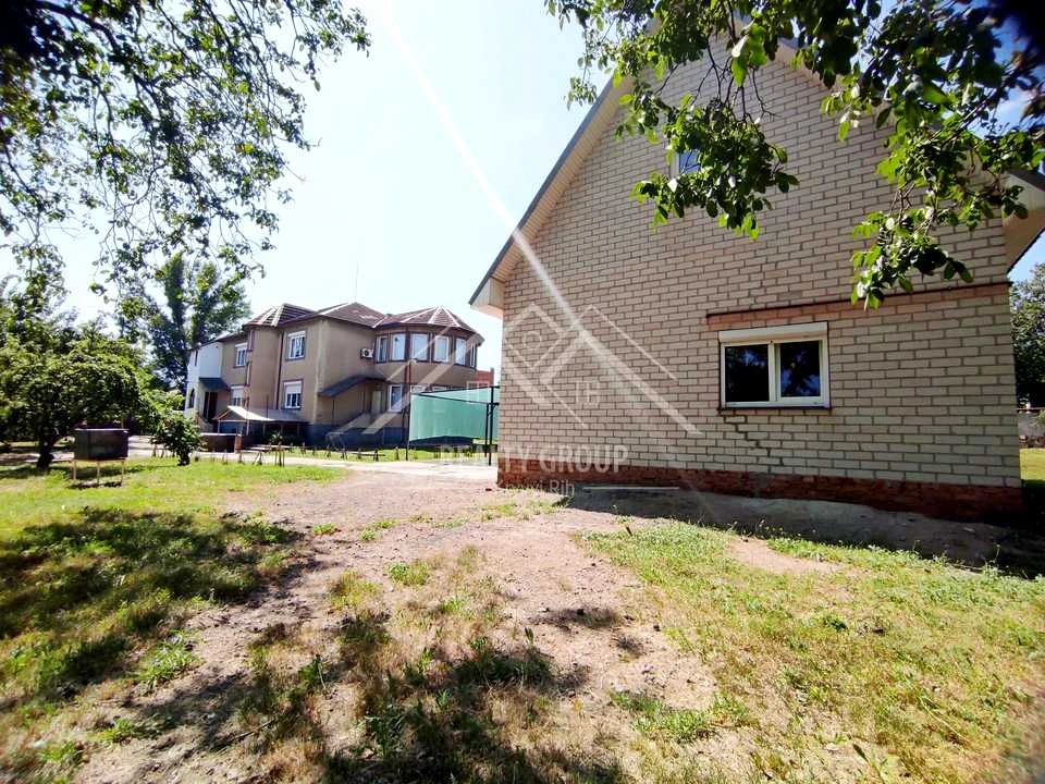 House. Kryvyi Rih, Dosatku str.