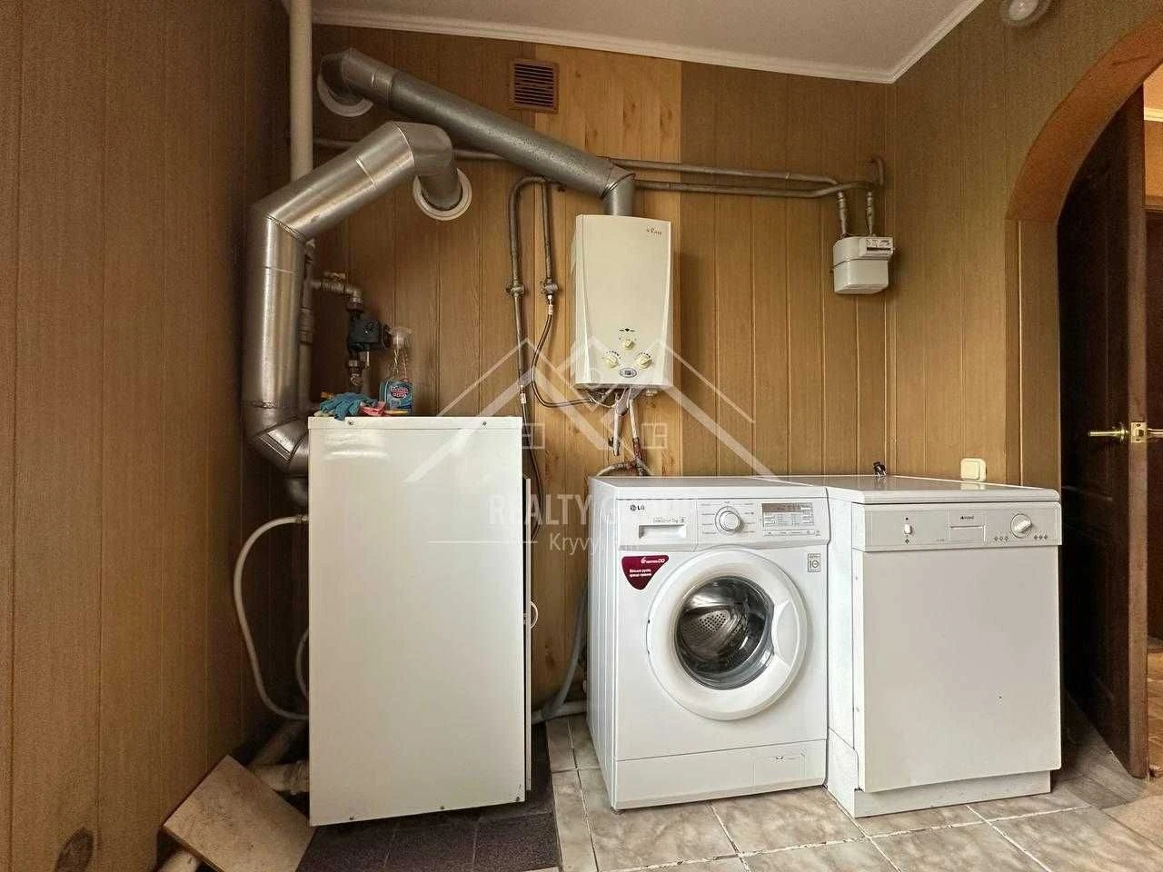 House for Sale near Druzhba, Romskaya Street