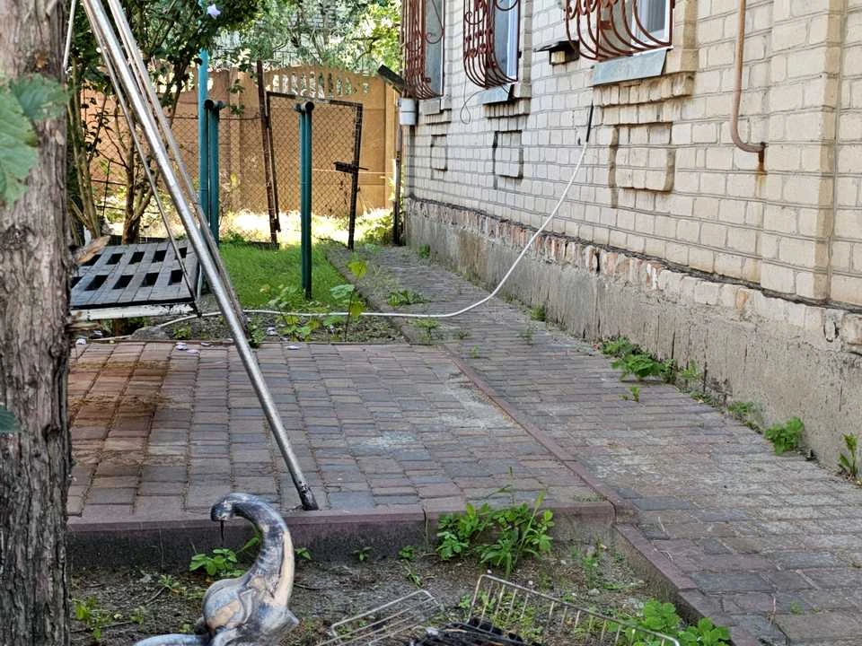 House. Kryvyi Rih, Lokomotivna St. (Komarnna)