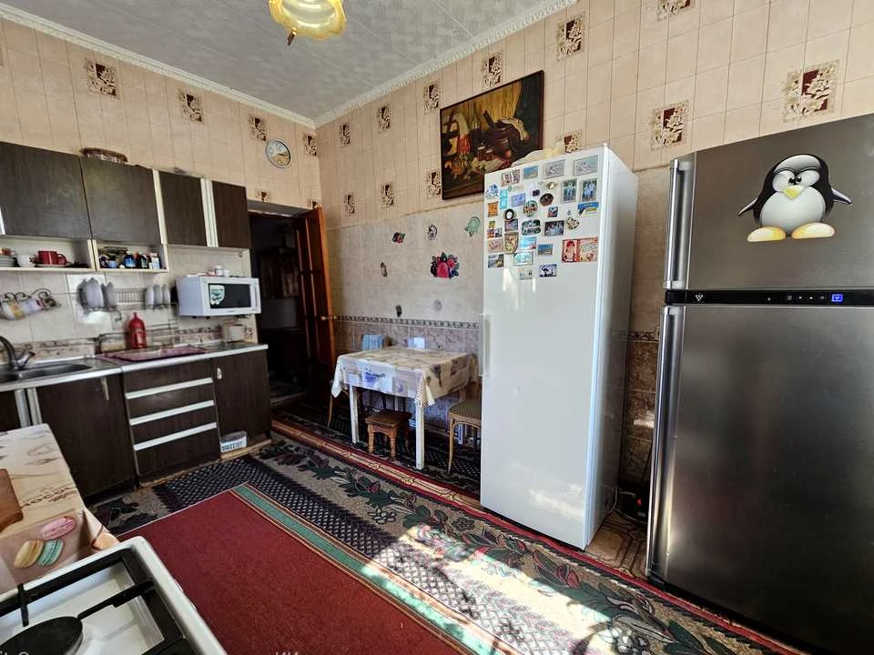 House. Kryvyi Rih, Lokomotivna Street (Komunarna)