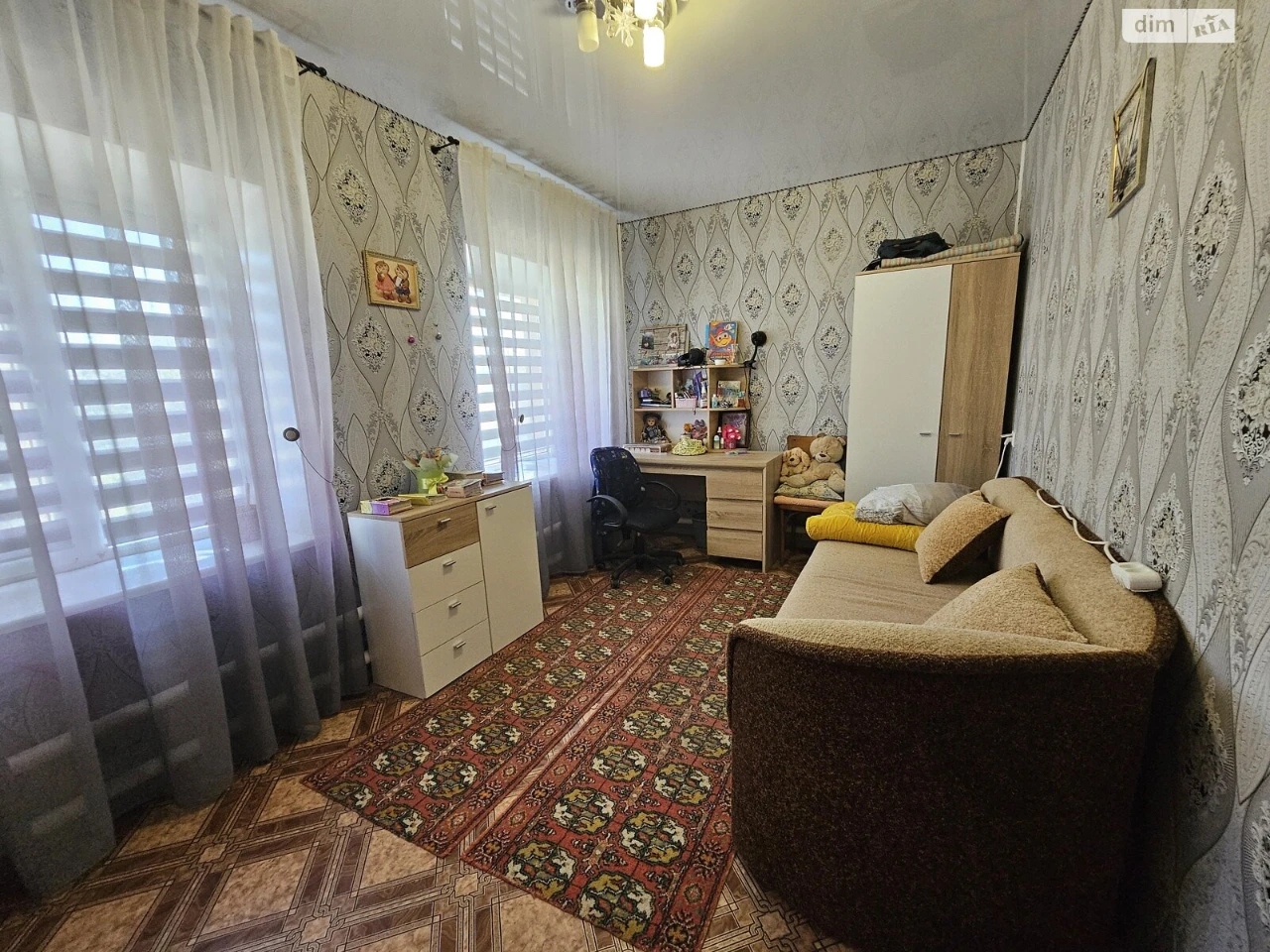 Sale of House Dovzhynskyi