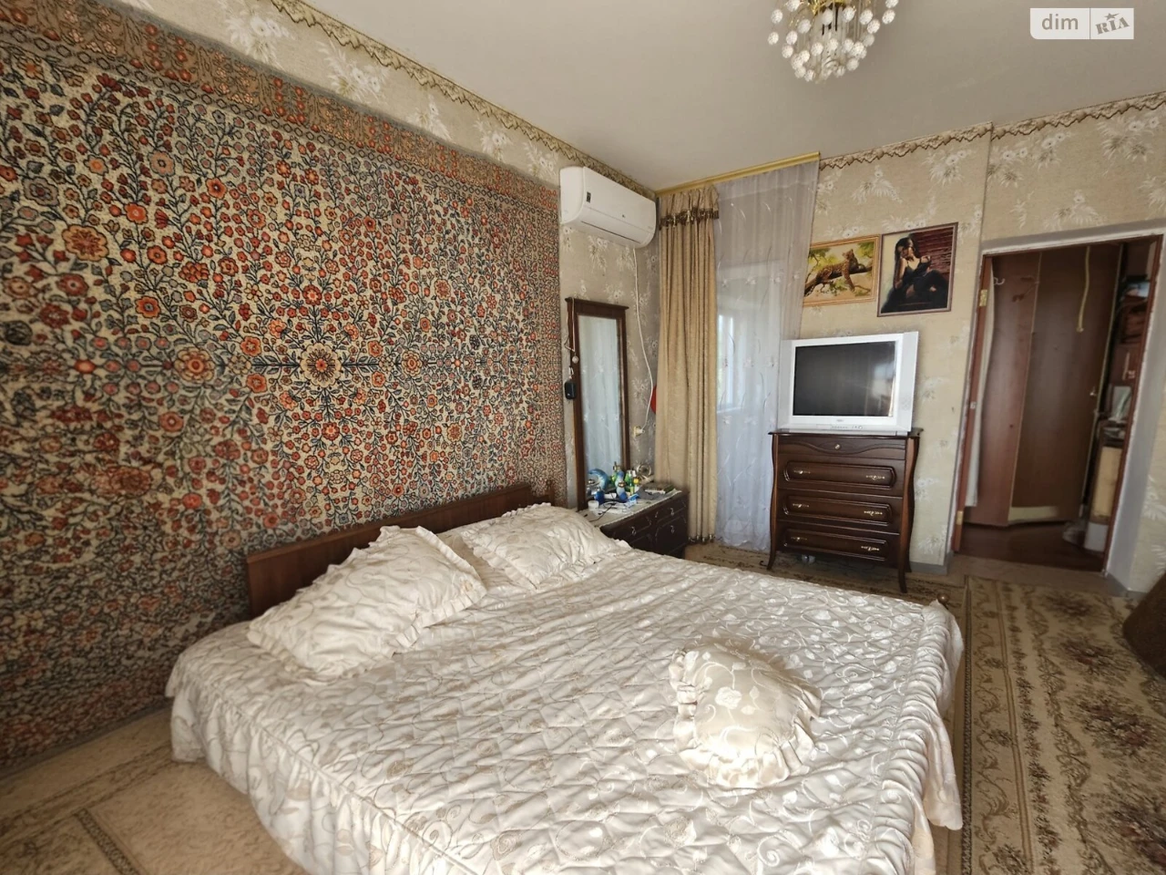 Sale of House Dovzhynskyi