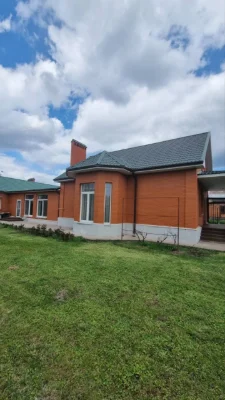 Продам великий будинок по вул. Віноградна.