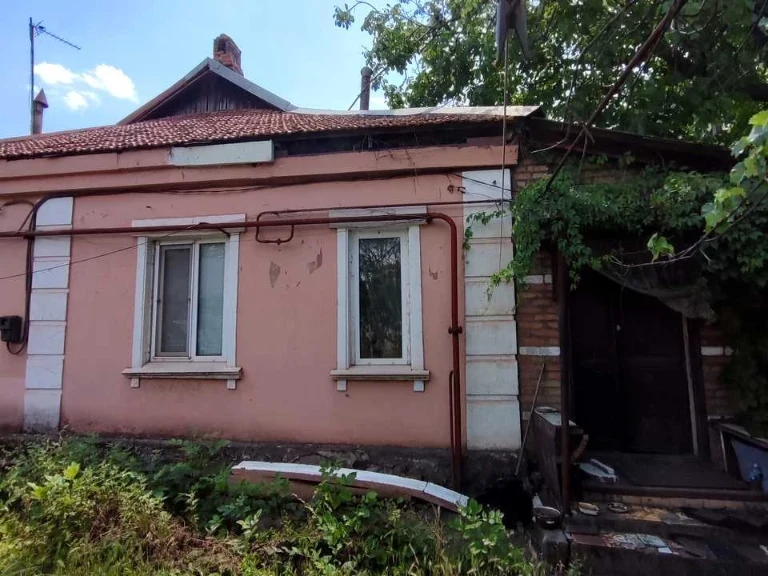 Будинок. Кривий Ріг, Зимових Походів вул. (Симбірцева)