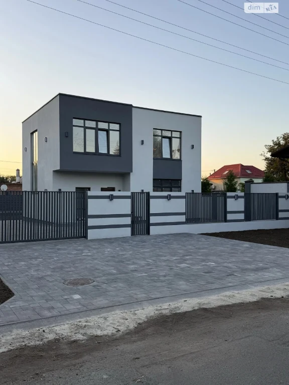 Продаж Дім