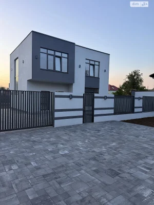 Продаж Дім