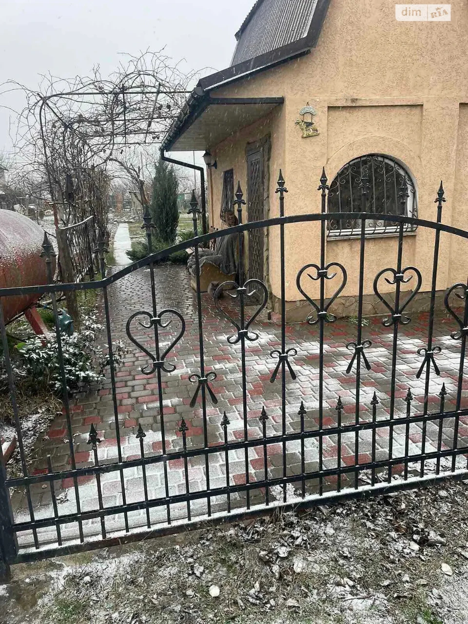 For Sale: Cottage