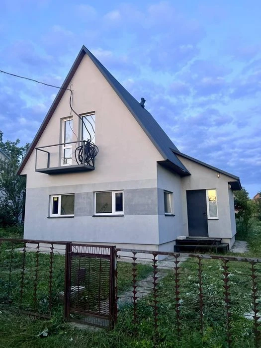 Затишний будинок з готовим ремонтом. Усі комунікації є! 3811