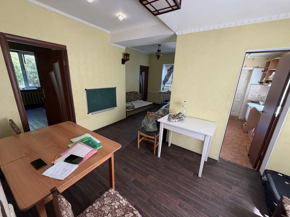 House for sale in the Central-City area.