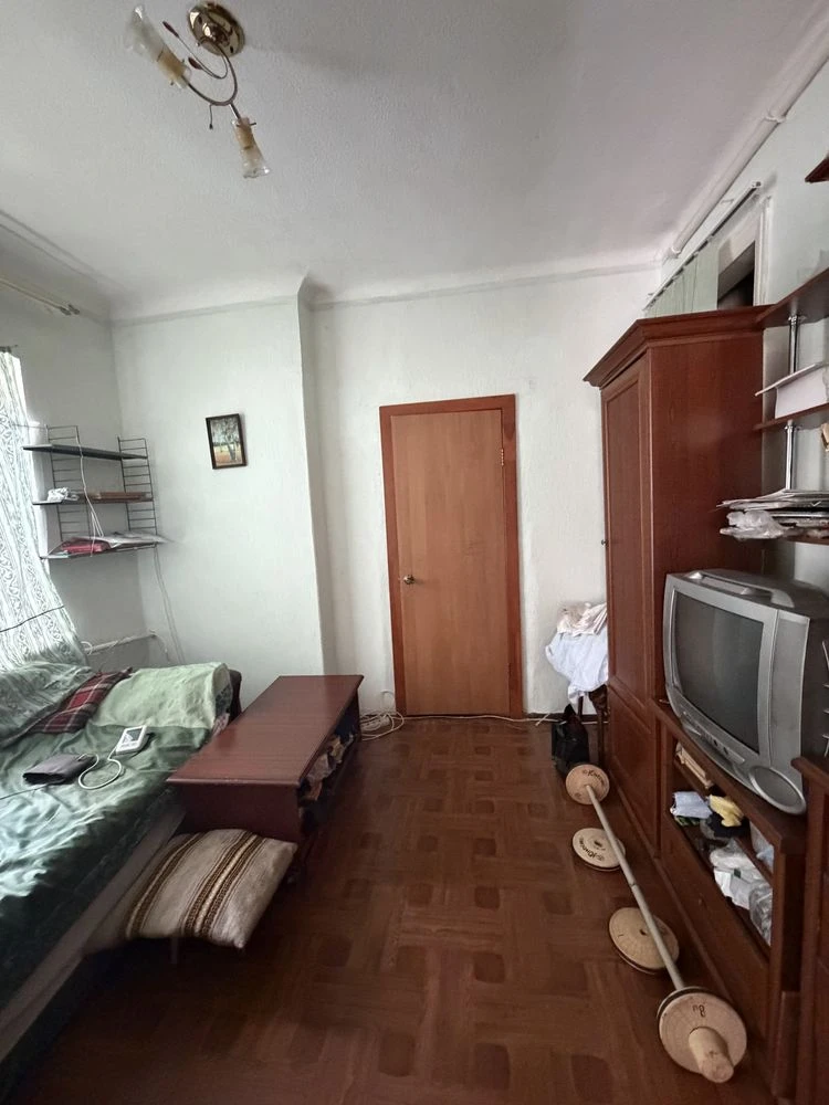 House for sale in the Central-City area.