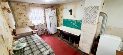 Будинок з ділянкою