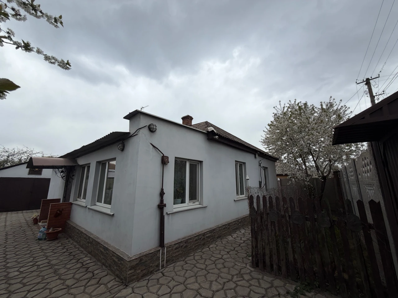 For Sale House, Dzerzhinka district, Strela settlement, Metallurgists district.
