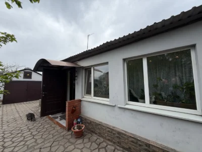 For Sale House, Dzerzhinka district, Strela settlement, Metallurgists district.