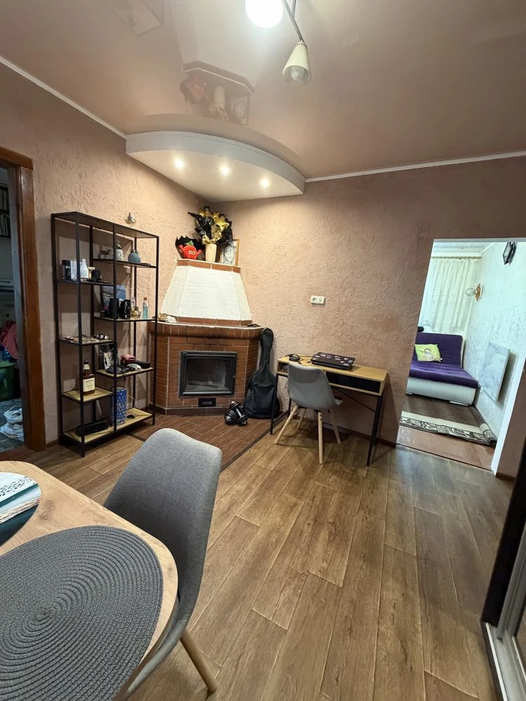 For Sale House, Dzerzhinka district, Strela settlement, Metallurgists district.