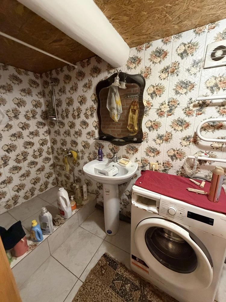 For Sale House, Dzerzhinka district, Strela settlement, Metallurgists district.