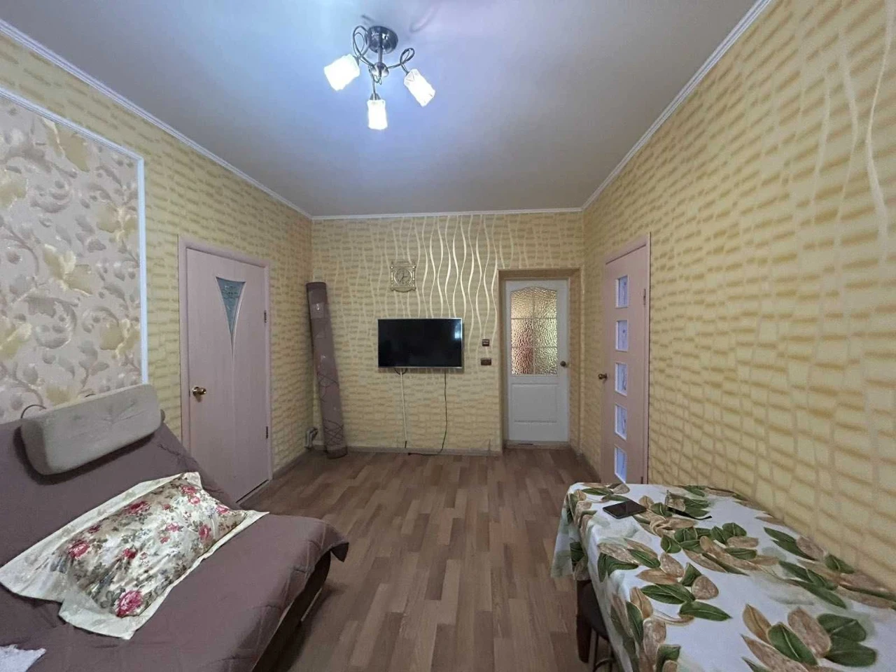 Продаж комфортного будинку в Довгинцівському районі