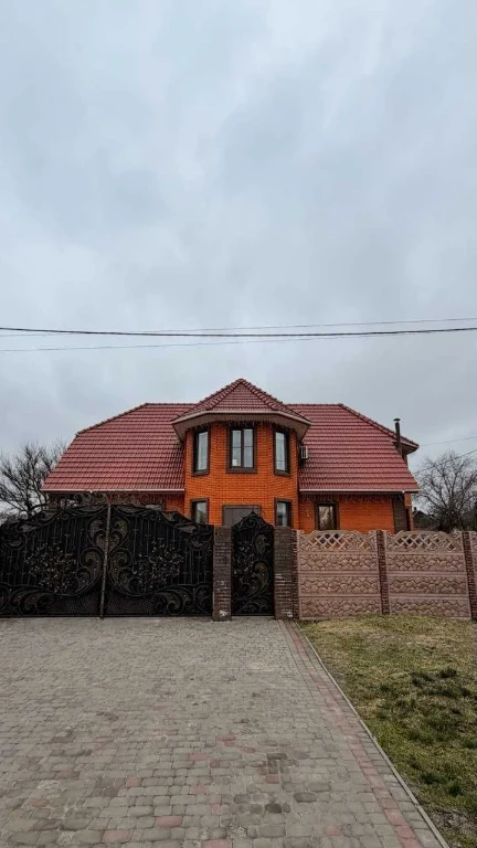 Sale of a modern two-story house on Grozneskaya Street