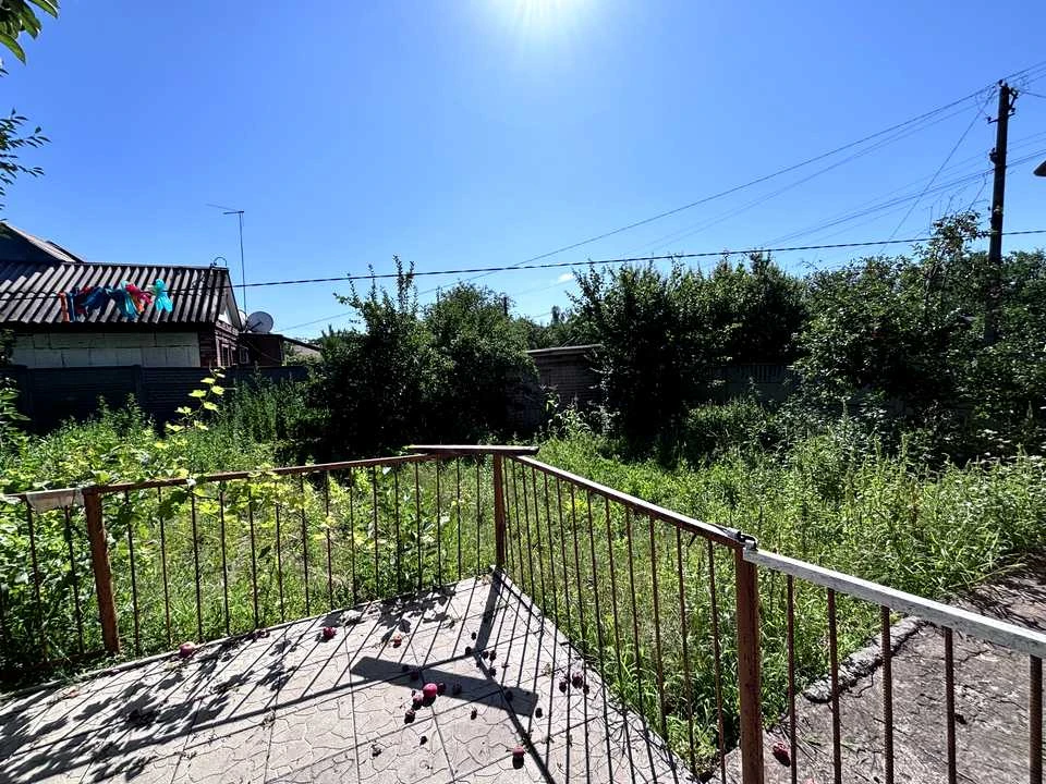 House. Kryvyi Rih, Olesya Honchar Street (Novgorod Street)