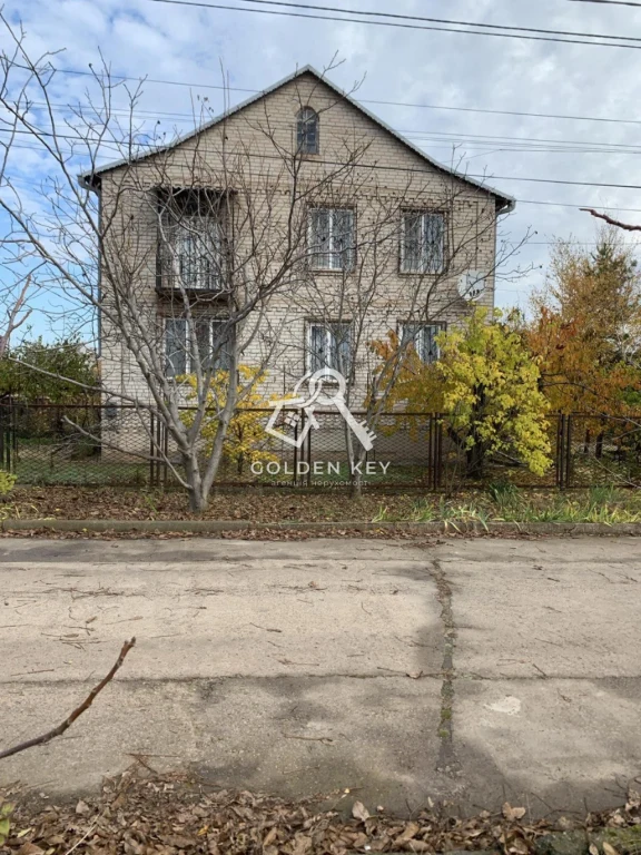 Family house for sale in Ternivsky district.