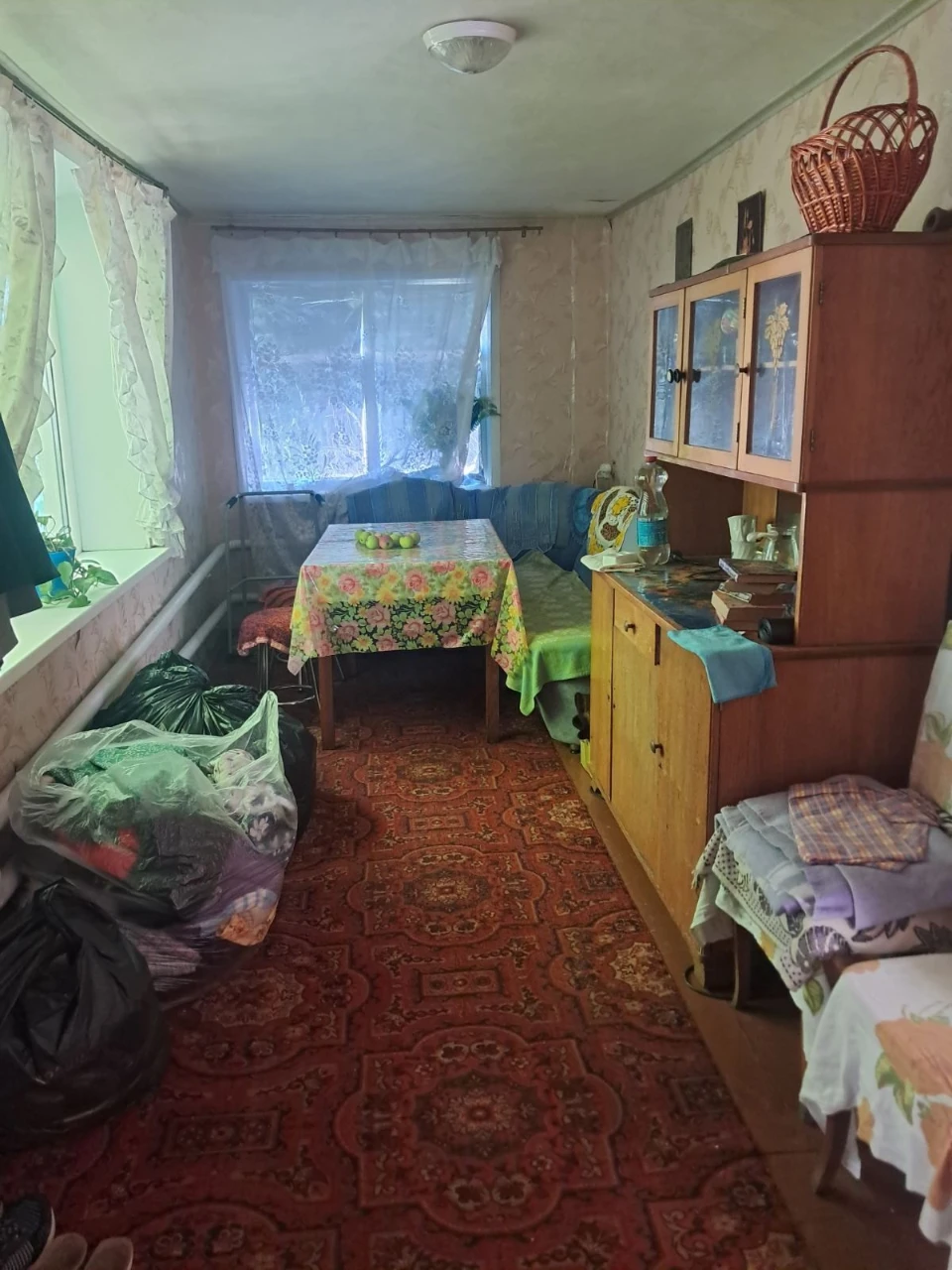For sale, a good house