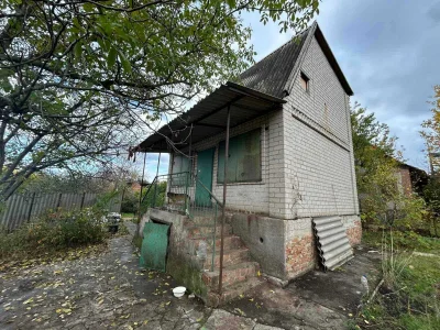 Продаж гарної дачі на Поромі