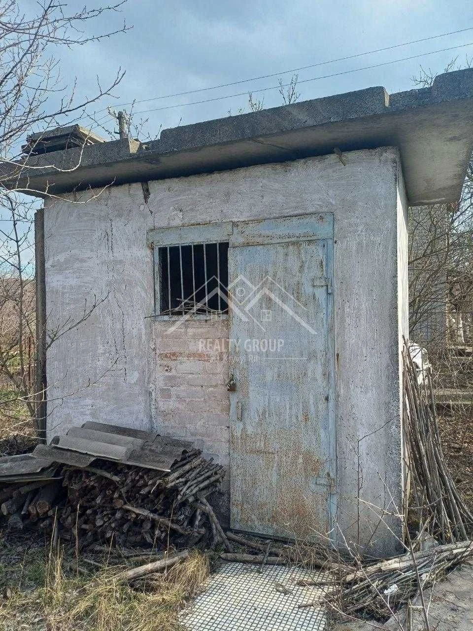 Sale of a private plot of land in the "Architect" cooperative with an additional plot