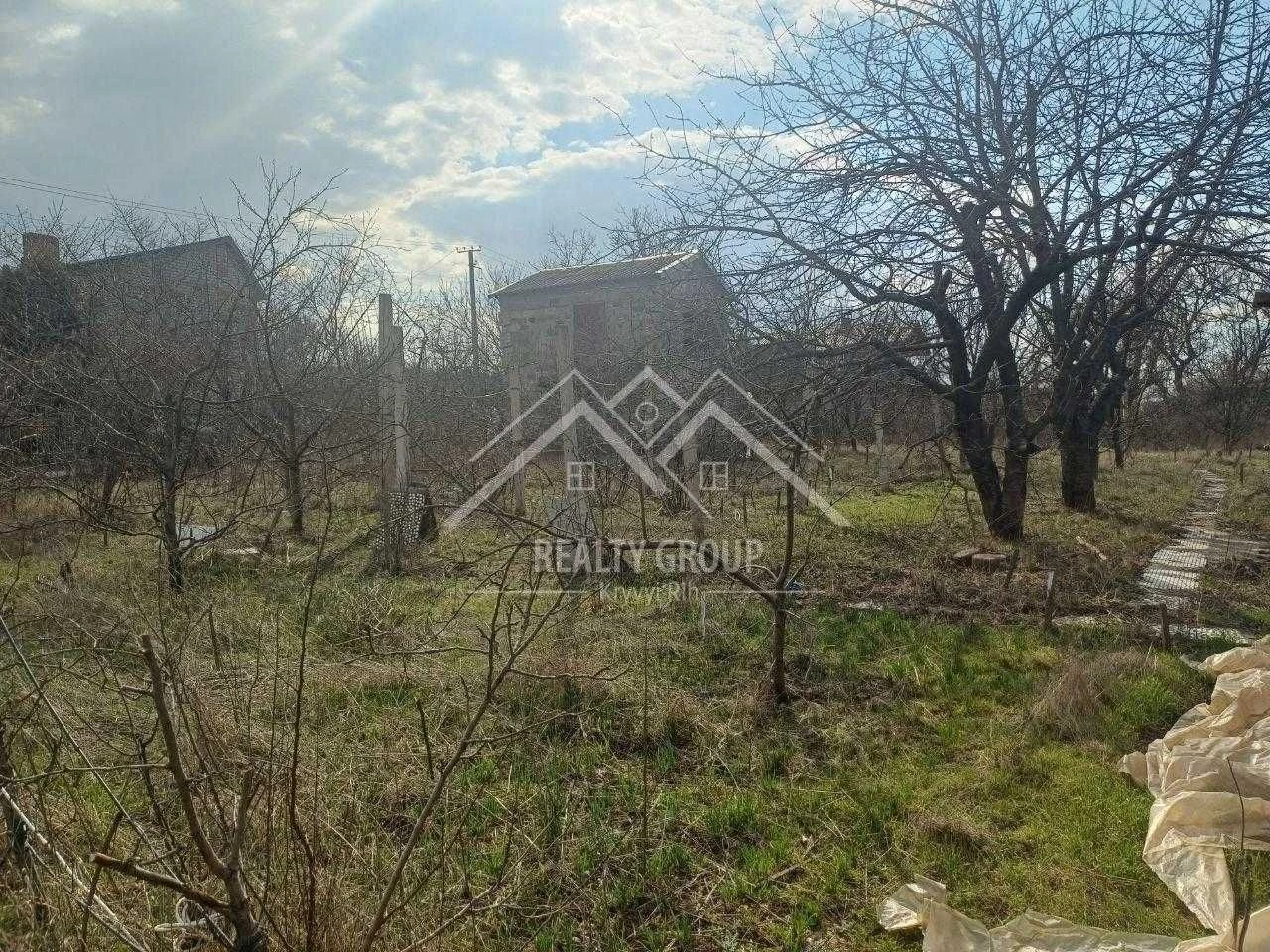 Sale of a private plot of land in the "Architect" cooperative with an additional plot