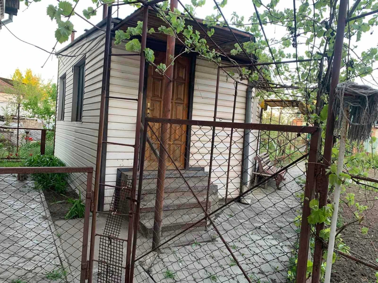 Sale of House on Anderson Street, Lastivka District, Shoe Factory