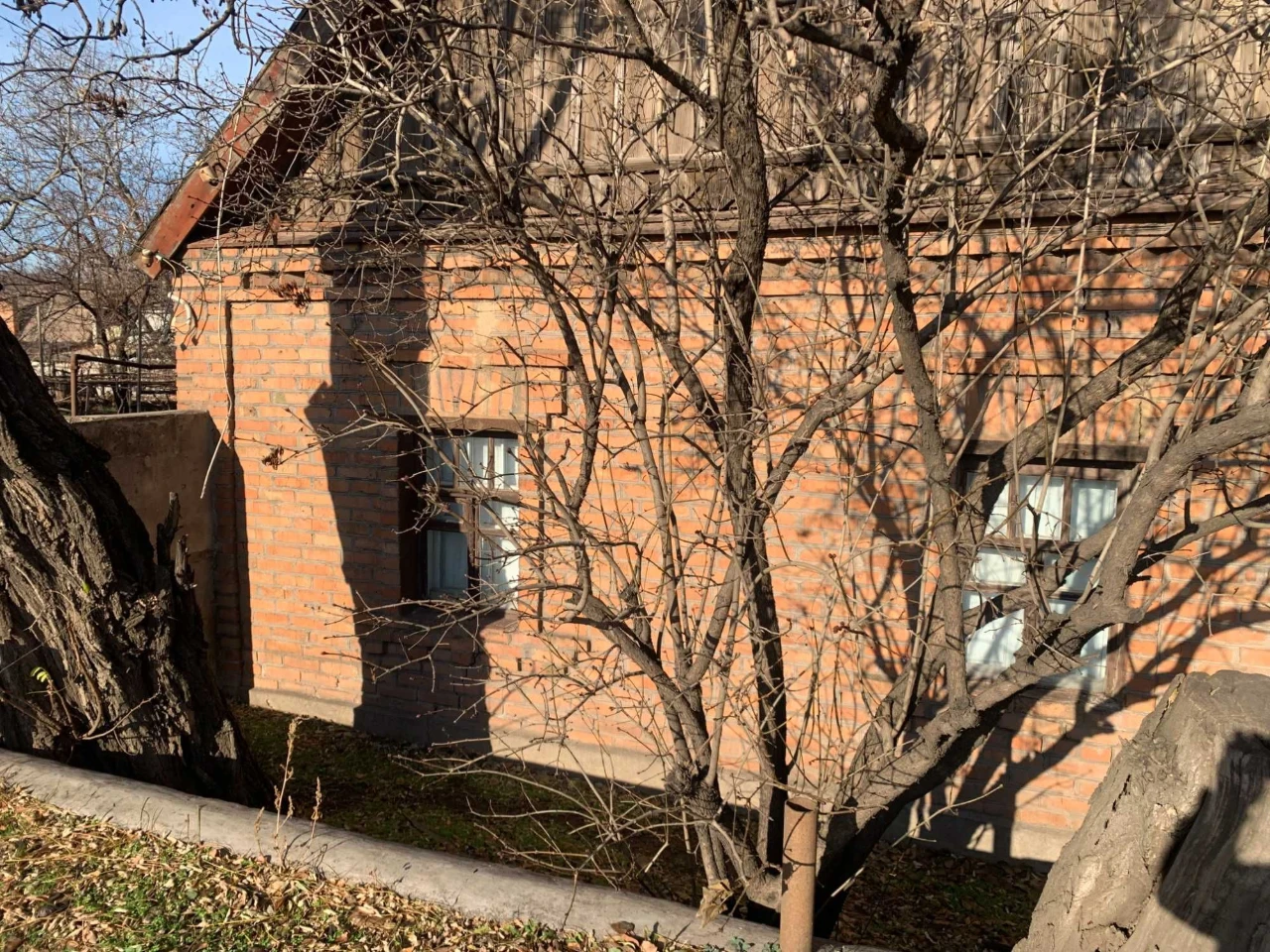 Sale of house on St. Vasily Sosty (Tolstoy), Central urban area