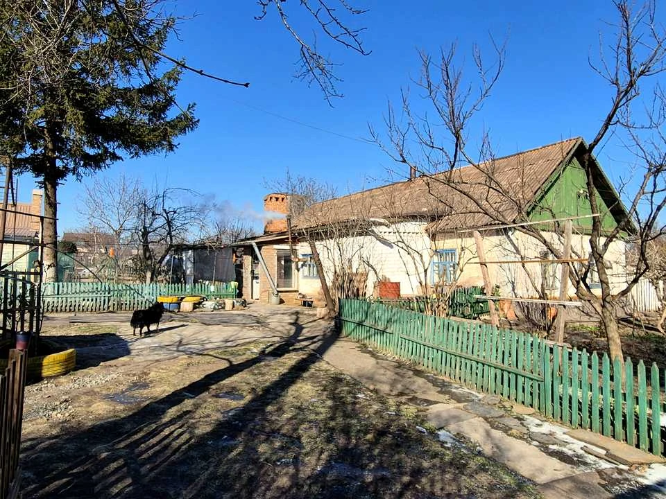 Будинок. Кривий Ріг, Волонтерів вул. (Світлогірська)