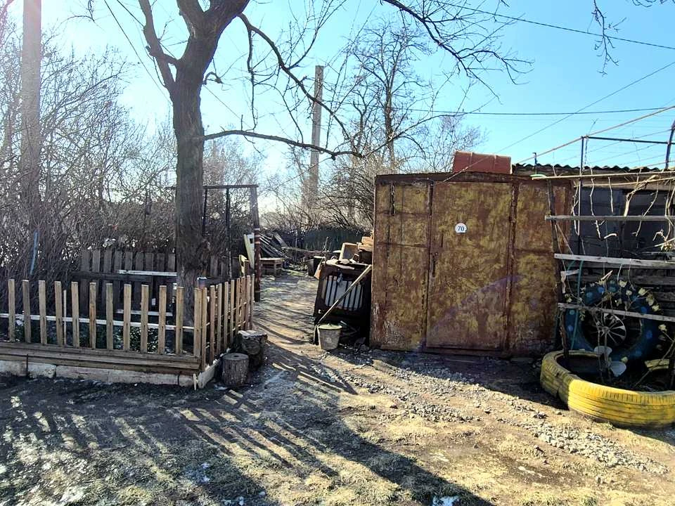 Будинок. Кривий Ріг, Волонтерів вул. (Світлогірська)