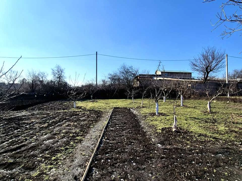 Будинок. Кривий Ріг, Волонтерів вул. (Світлогірська)