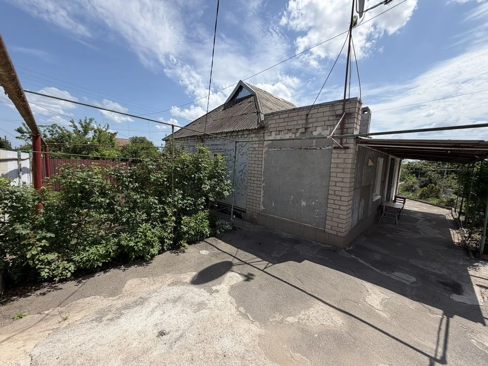 House for sale in Ternovskiy district.