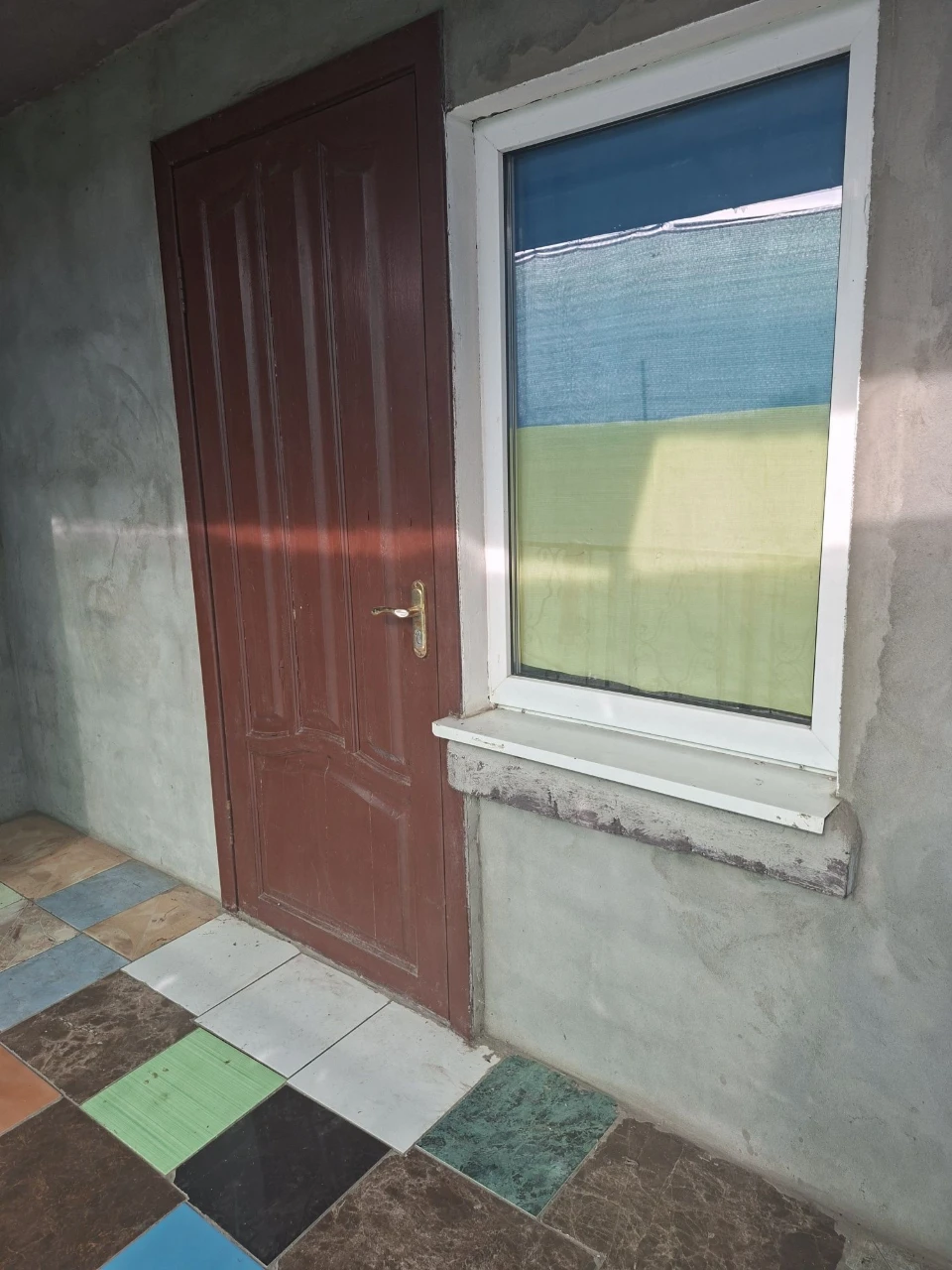 Selling house/cottage by the river / from Zarych 5 km /