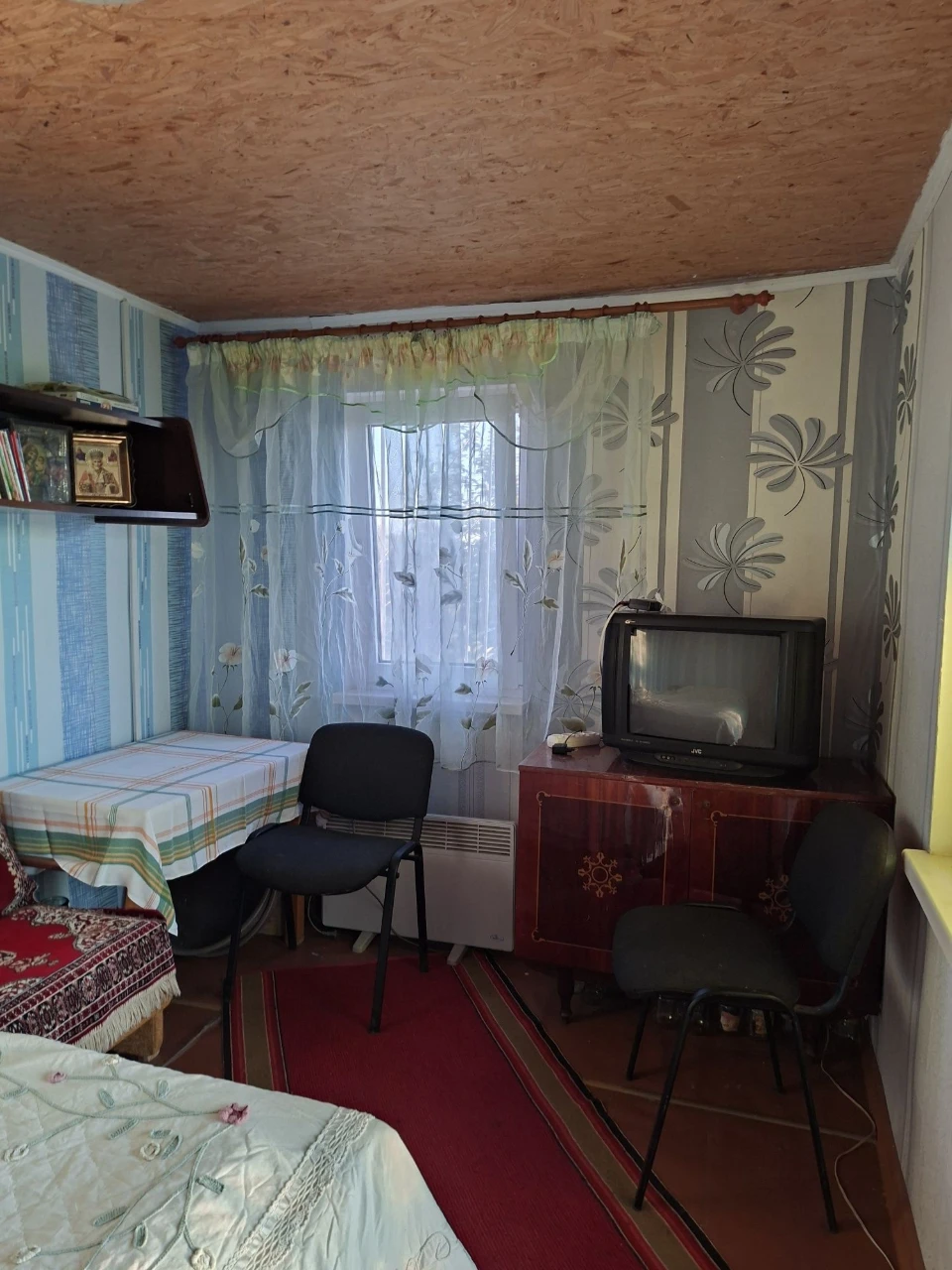 Selling house/cottage by the river / from Zarych 5 km /
