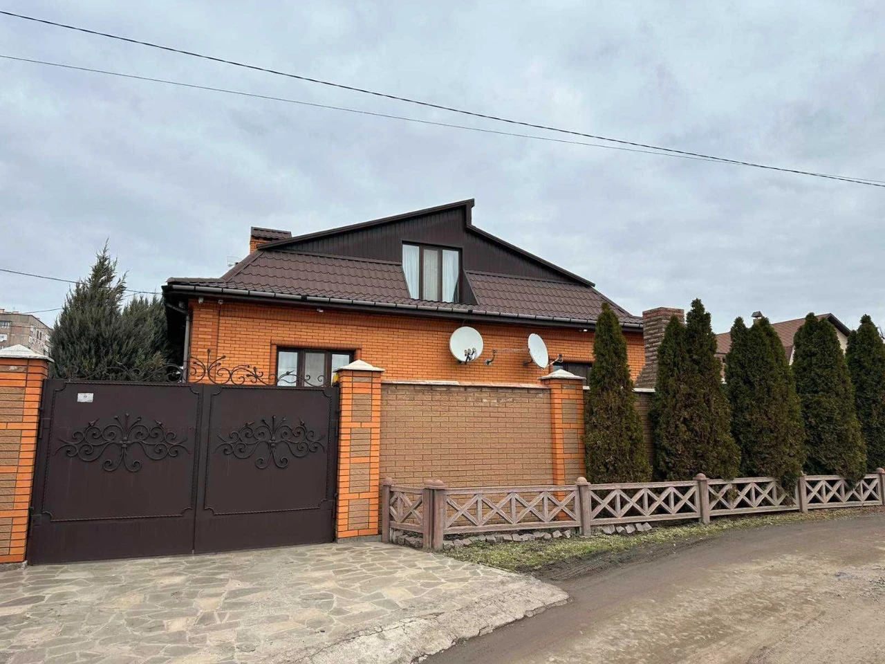 Sale of a modern house in Saksagan district, Sklyara Street