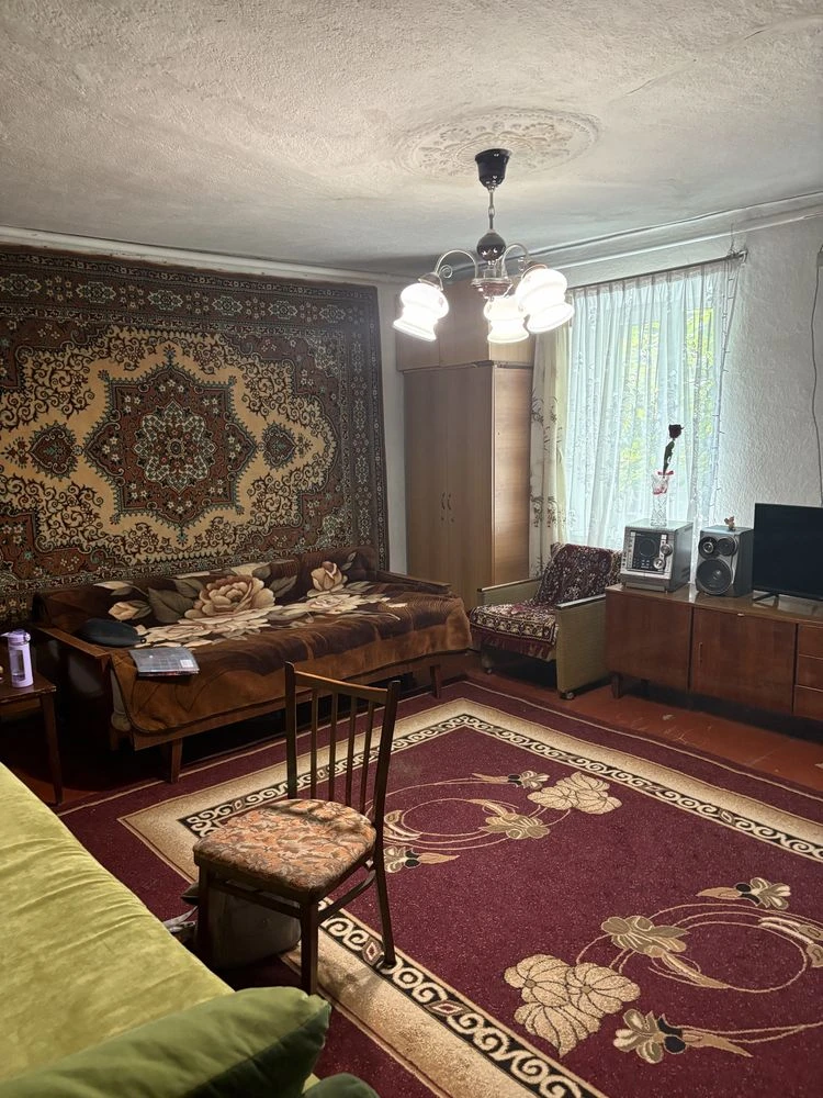 4-bedroom House for Sale in the Metallurg District