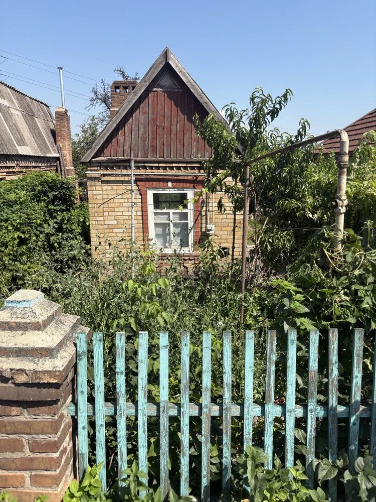 4-bedroom House for Sale in the Metallurg District