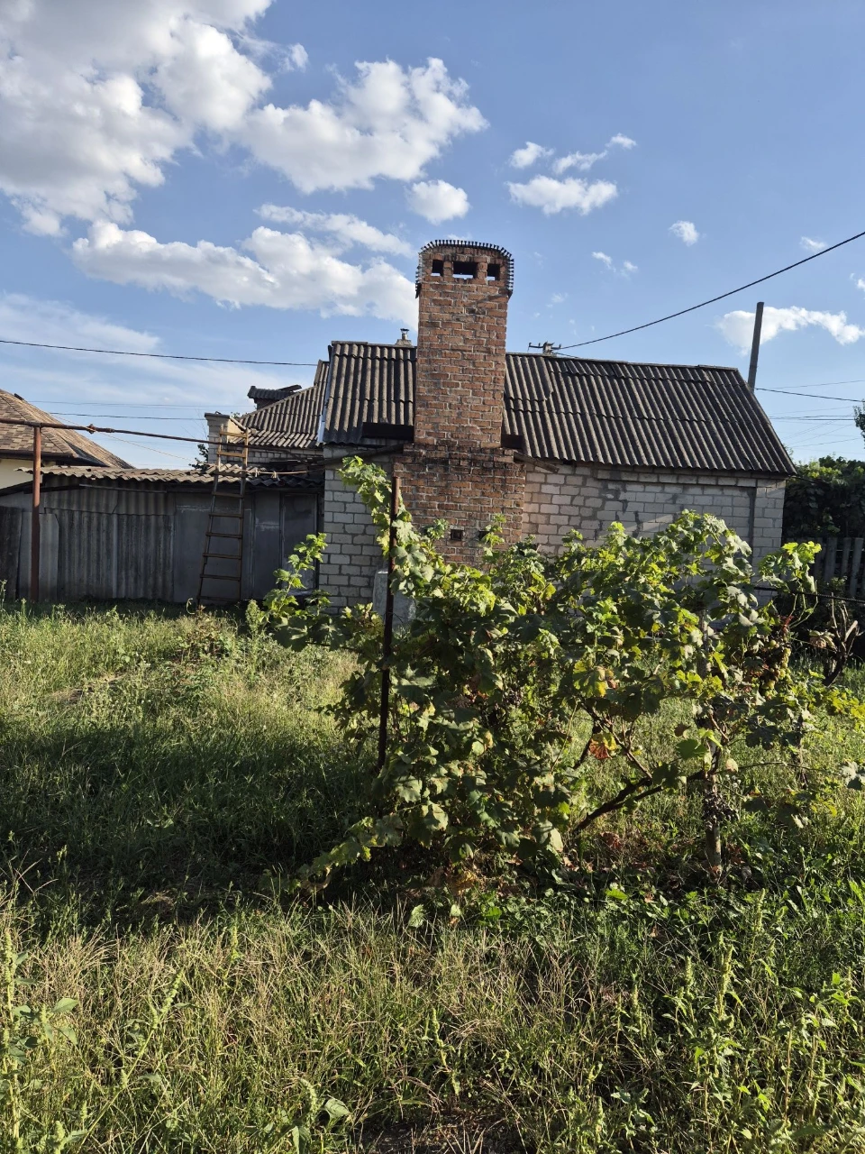 Продам дом 60м 4 комнаты у. Павла Лихмана район Ласточка Раз