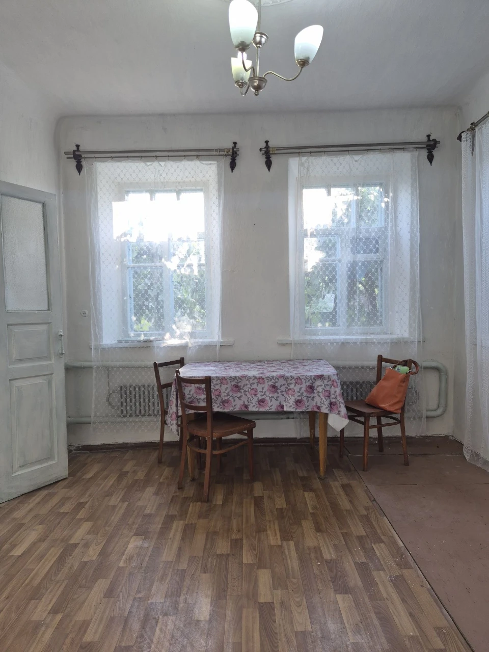 Продам дом 60м 4 комнаты у. Павла Лихмана район Ласточка Раз