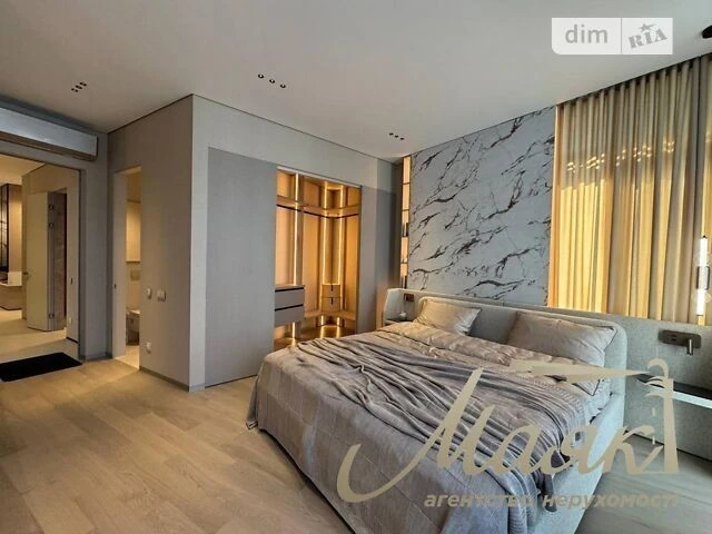 Sale of 1-room apartment 103.2 sq. m. on Andriy Verkhoglyada St. 17B