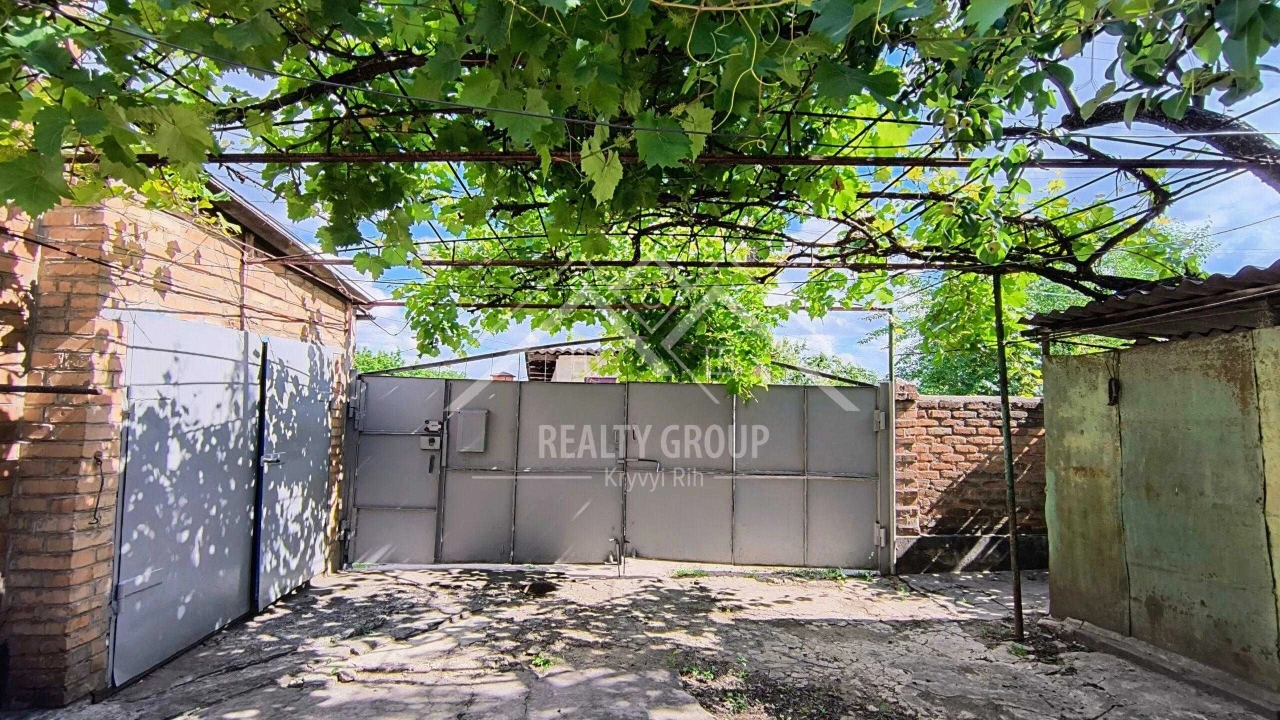 FOR SALE House in Metallurgic District