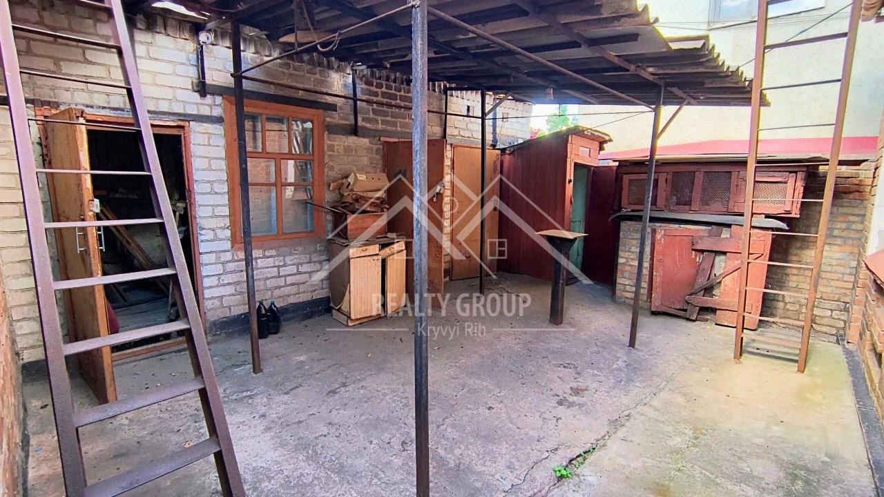 FOR SALE House in Metallurgic District