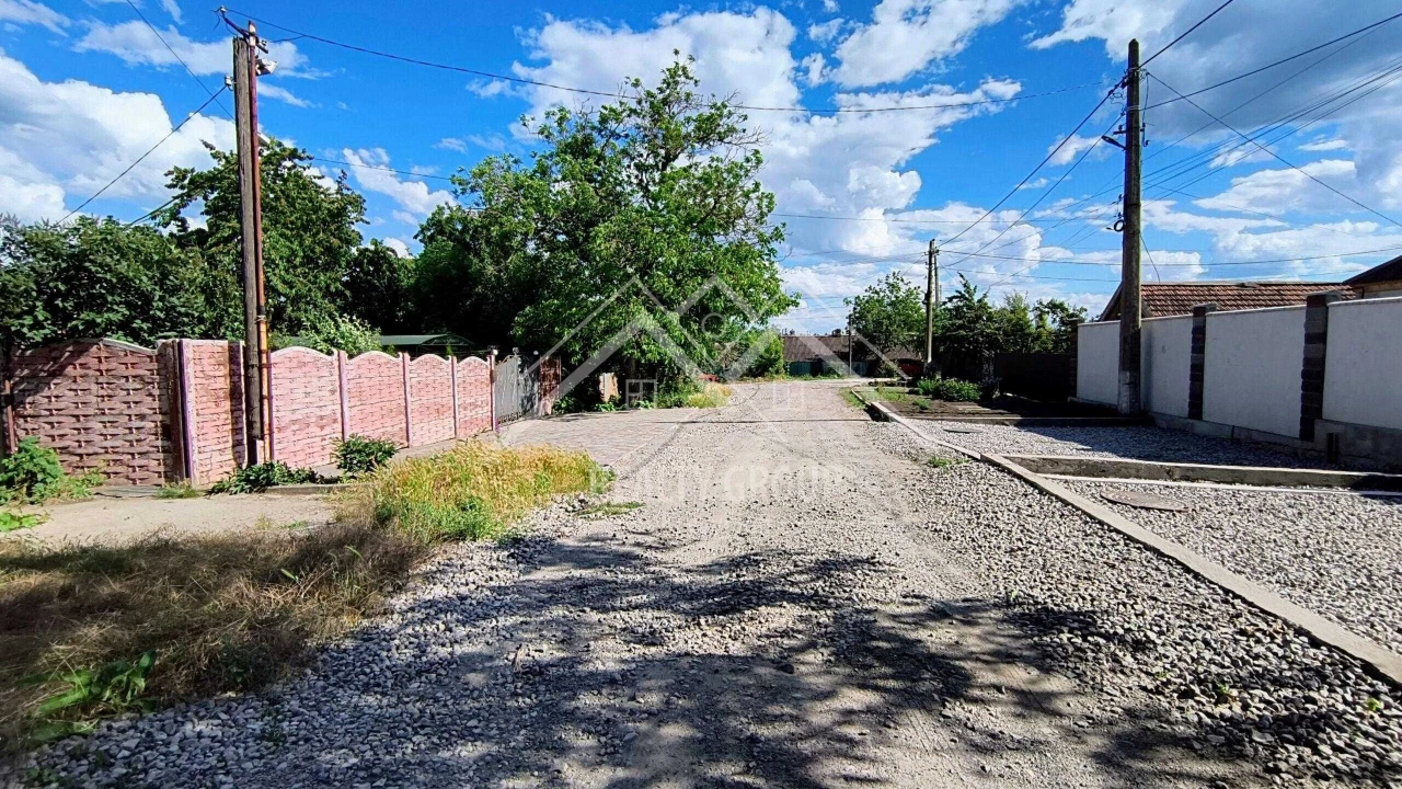 FOR SALE House in Metallurgic District