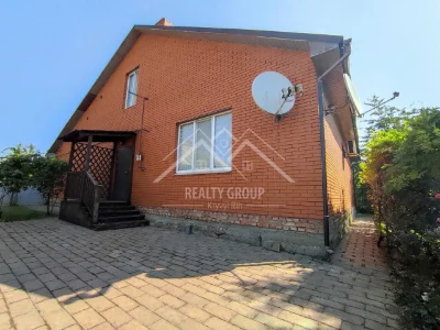 Продаж сучасного двоповерхового будинку на Ластівці