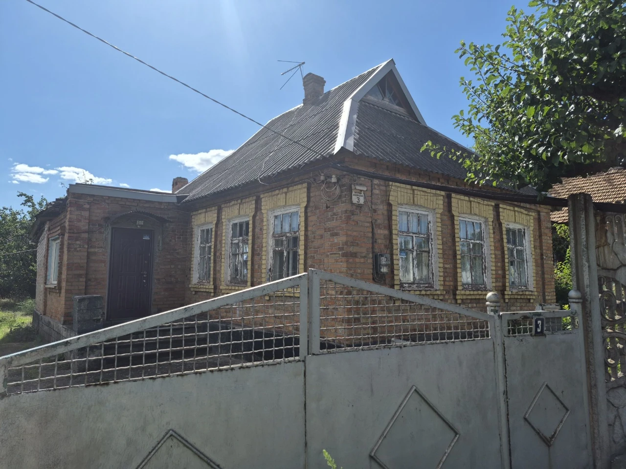 For Sale – House in Central District / Hasan Street