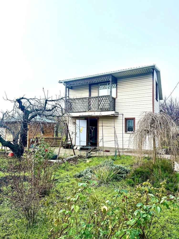 "Kolos" Cottage, near "8th Hospital" legal address, land 12 acres