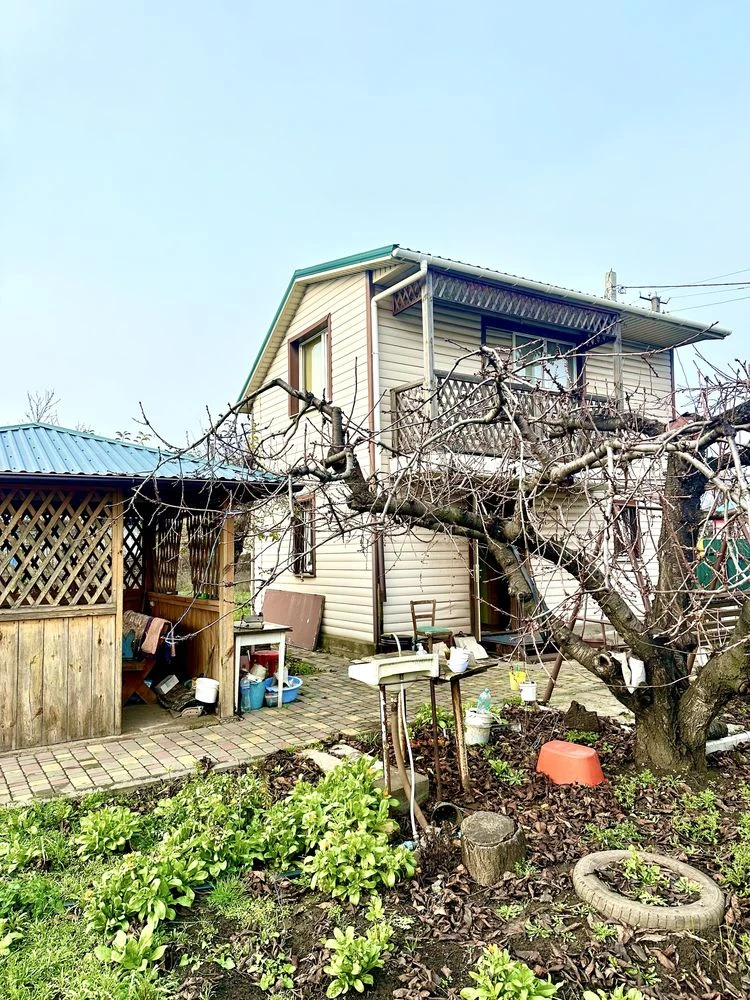 "Kolos" Cottage, near "8th Hospital" legal address, land 12 acres