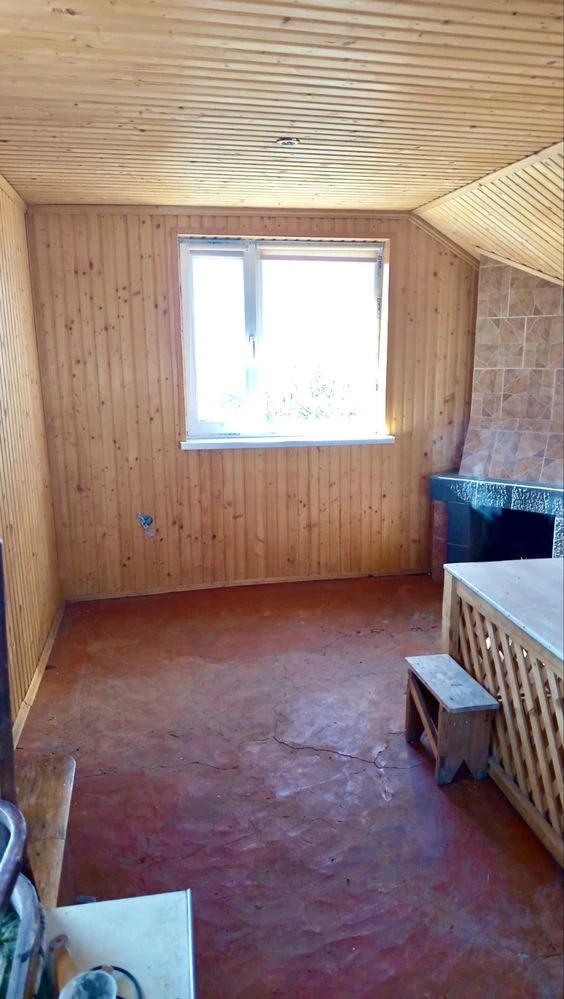 "Kolos" Cottage, near "8th Hospital" legal address, land 12 acres
